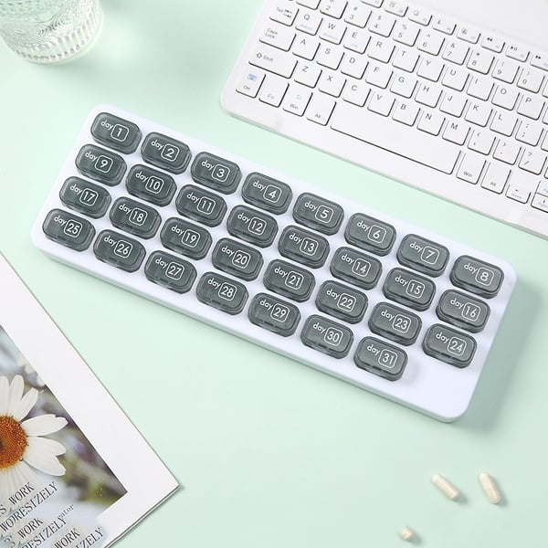 💊Monthly Pill Organizer with Lid - Arthritis-Friendly Easy-Open Lids 31 Removable Daily Pill Pods Date Reminder & Travel Case for Vitamins & Medications